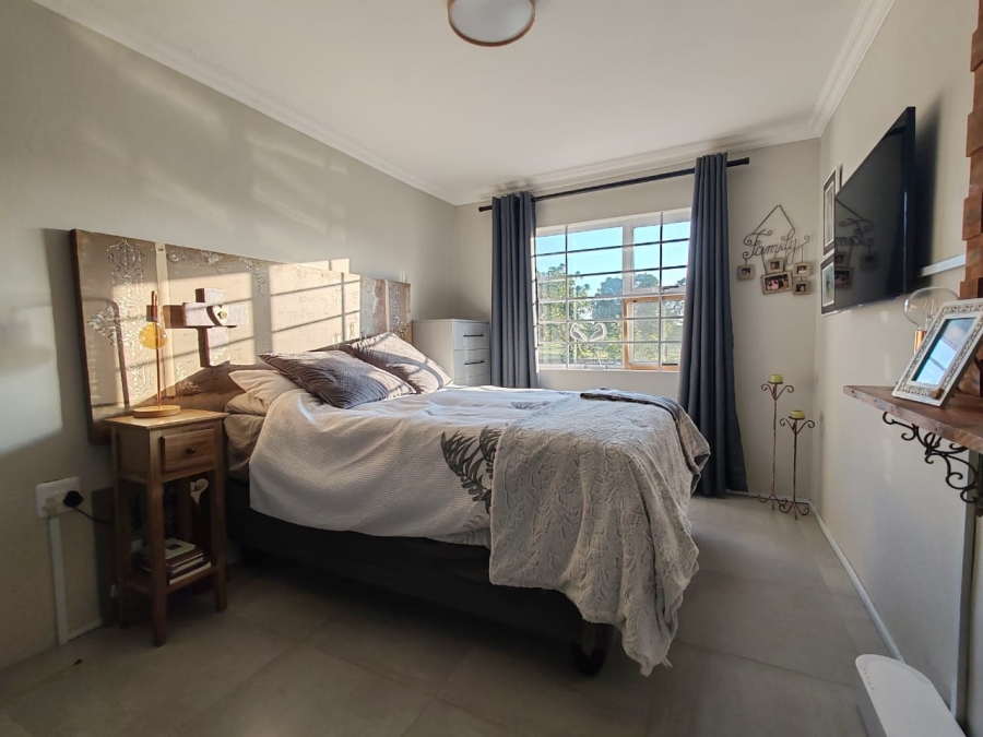 Commercial Property for Sale in Colleen Glen Eastern Cape